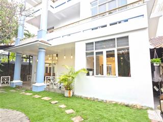 Cho thuê bt đẹp tại quốc hương, 140 triệu, 432 m2, nhiều tiện ích