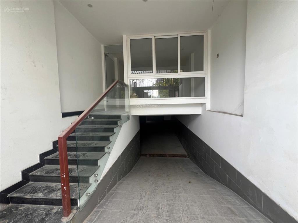 Cho thuê nhà riêng 45 triệu/th, 350m2 tại nguyễn hoàng, p. an phú, tp. thủ đức, giá tốt