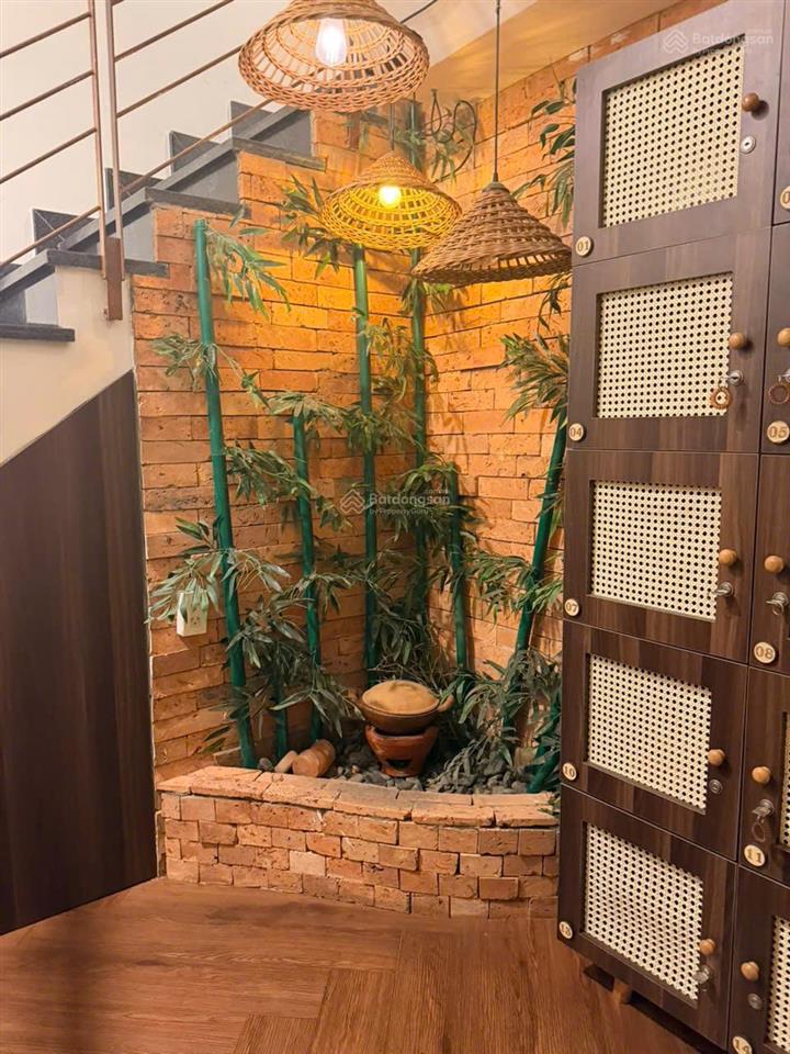 Bán nhà mặt tiền thảo điền, p. thảo điền q.2, dt 4,2x25m, 4 tầng, đang kinh doanh spa, giá 36 tỷ