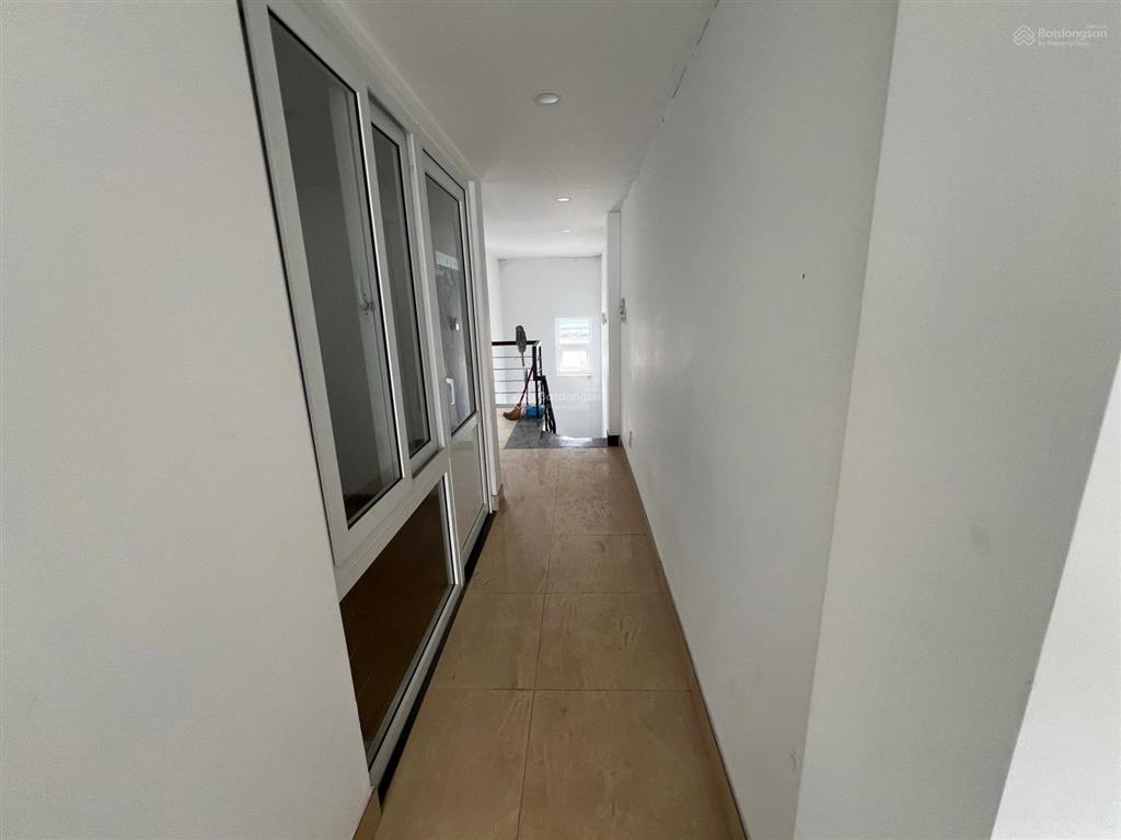 Bán nhà mt nguyễn hoàng, 27 tỷ, 80m2, 5pn, 5wc, 3 tầng