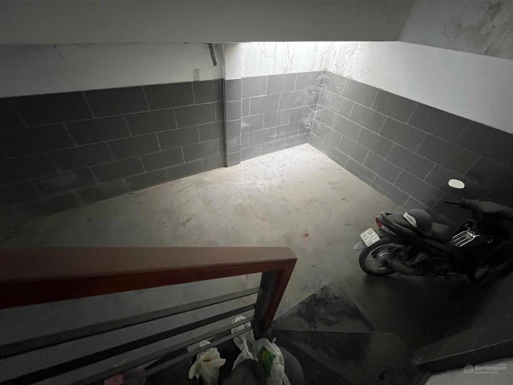 Bán nhà mt nguyễn hoàng, 27 tỷ, 80m2, 5pn, 5wc, 3 tầng