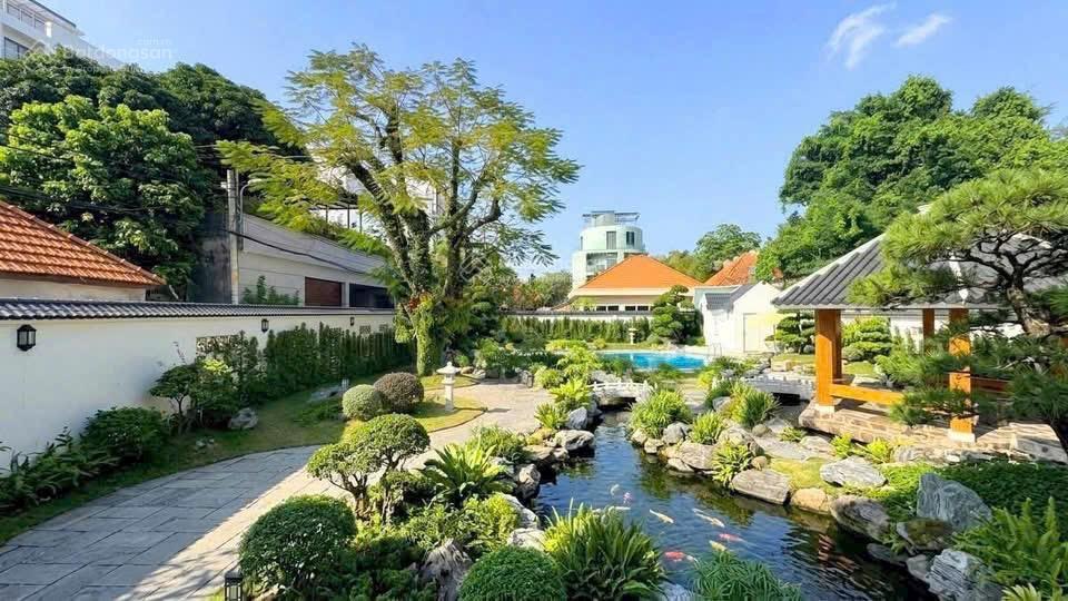 Biệt thự phong cách nhật bản hồ bơi hồ cá koi tại phường thảo điền, 250 tỷ, 1000m2,