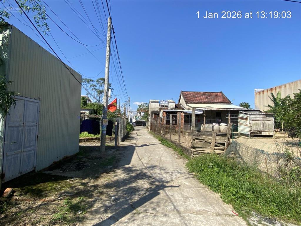 Bán lô đất 1,38 m2 cách đường c8 chỉ 30m giá 1,65 tỷ