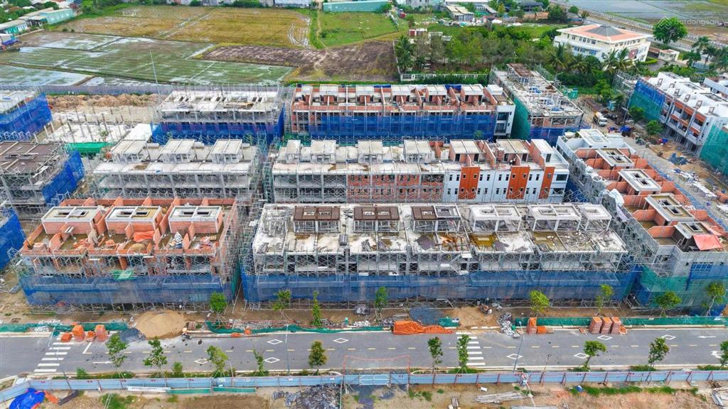 Shophouse springville chỉ 7,587 tỷ dự kiến thuê 30 triệu/tháng, đón sóng sân bay long thành