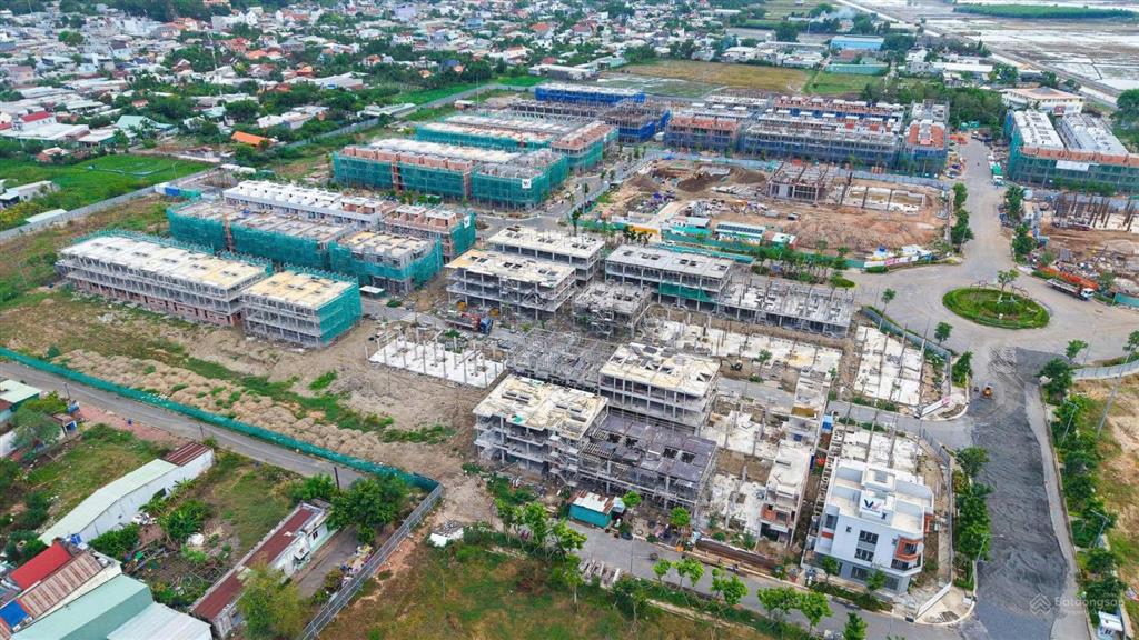 Shophouse springville chỉ 7,587 tỷ dự kiến thuê 30 triệu/tháng, đón sóng sân bay long thành