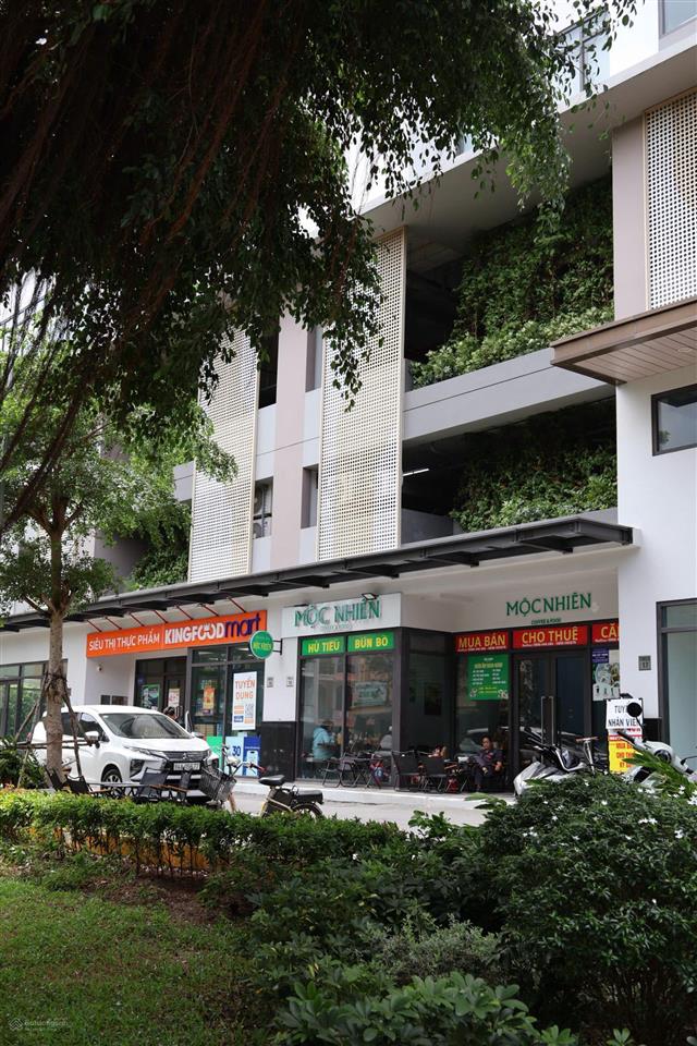 Cần bán lỗ 400 triệu shophouse chân đế chung cư giá chỉ còn 7,6 tỷ tại the privia bình tân
