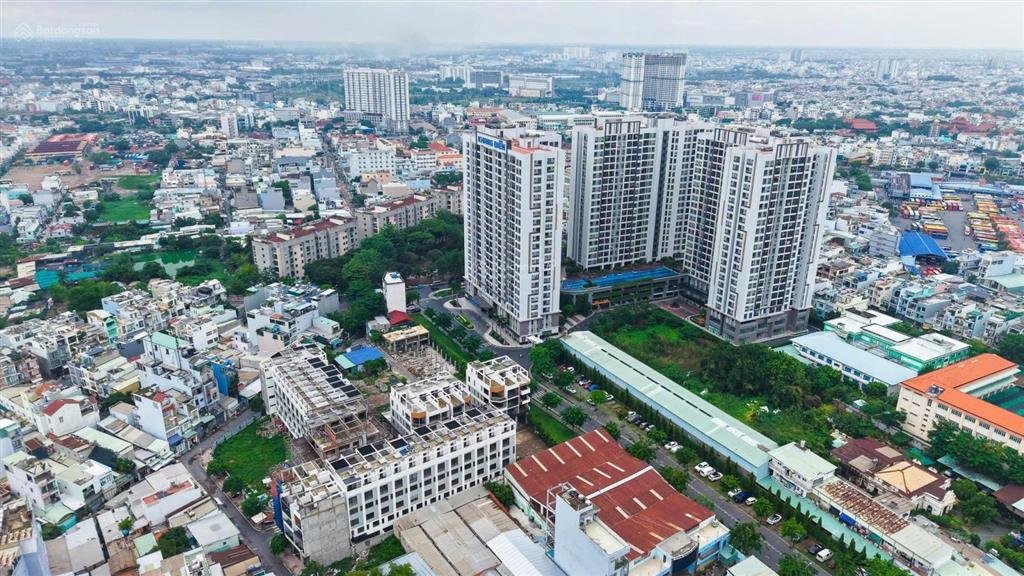 Cần bán lỗ 400 triệu shophouse chân đế chung cư giá chỉ còn 7,6 tỷ tại the privia bình tân