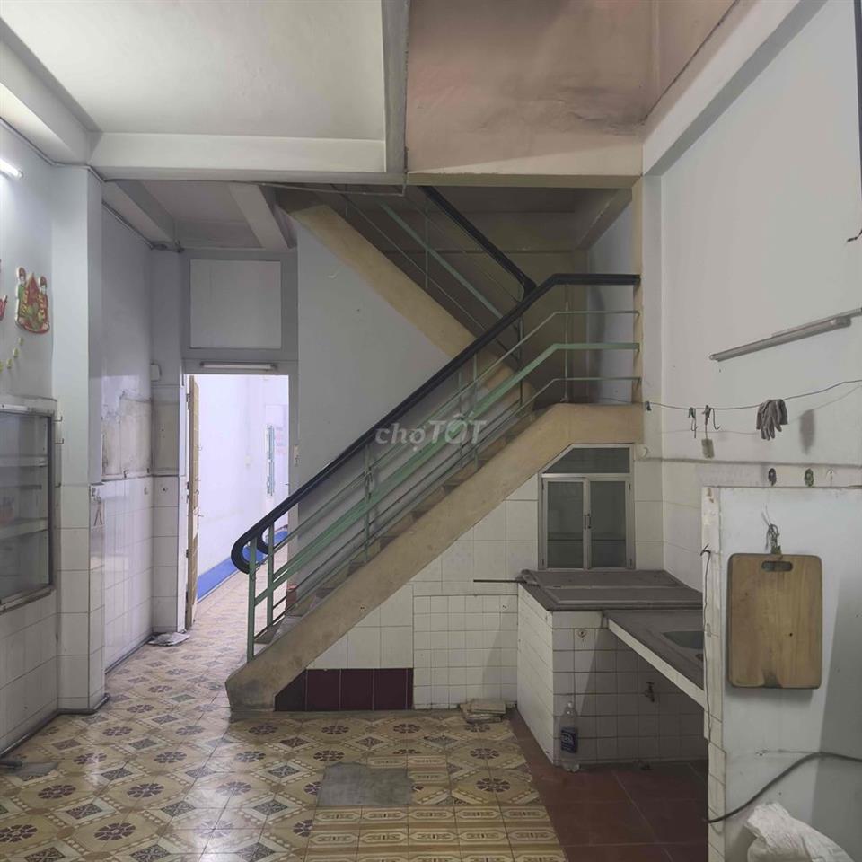 BAN HOAC CHO THUE 17 nguyễn huy lượng p14 bình thạnh hcm giá 20,5 ty