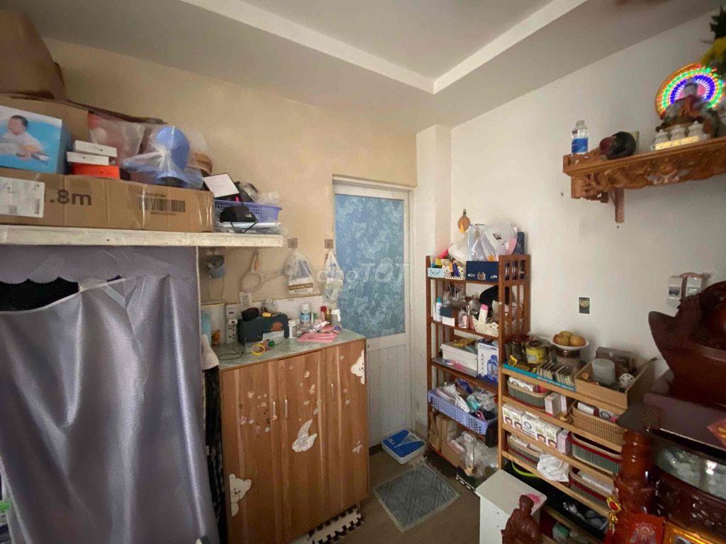 cho thuê phòng 35m2 đường nguyễn xí p bình thạnh ngay cầu đỏ giá 6 tr