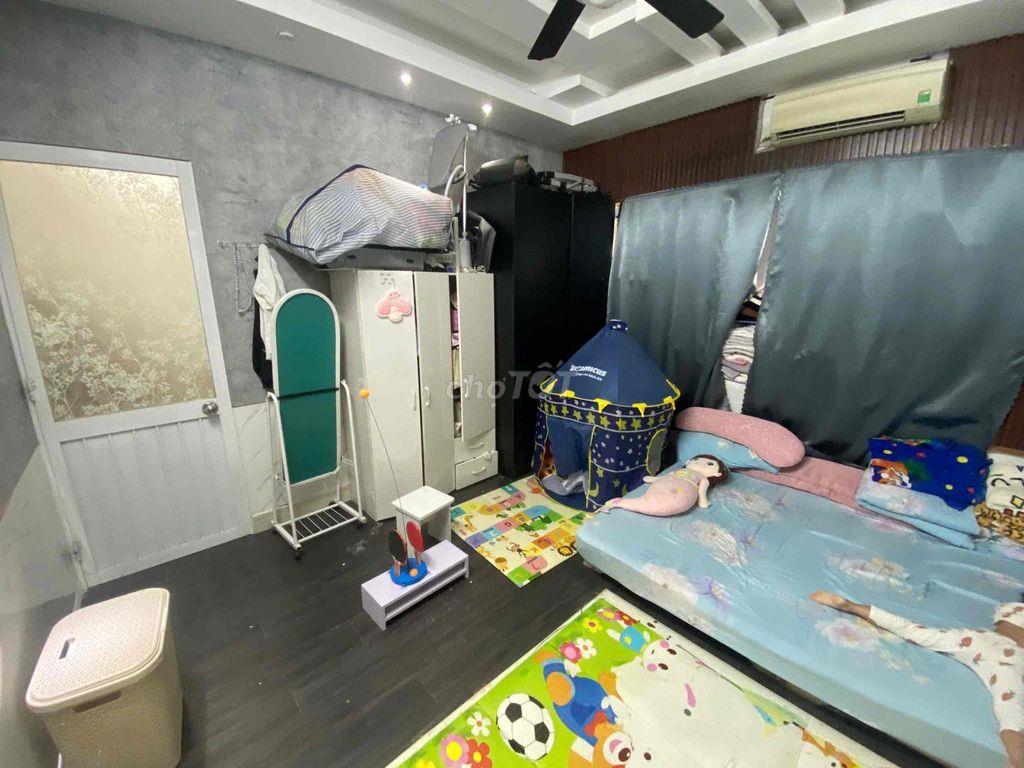 cho thuê phòng 35m2 đường nguyễn xí p bình thạnh ngay cầu đỏ giá 6 tr