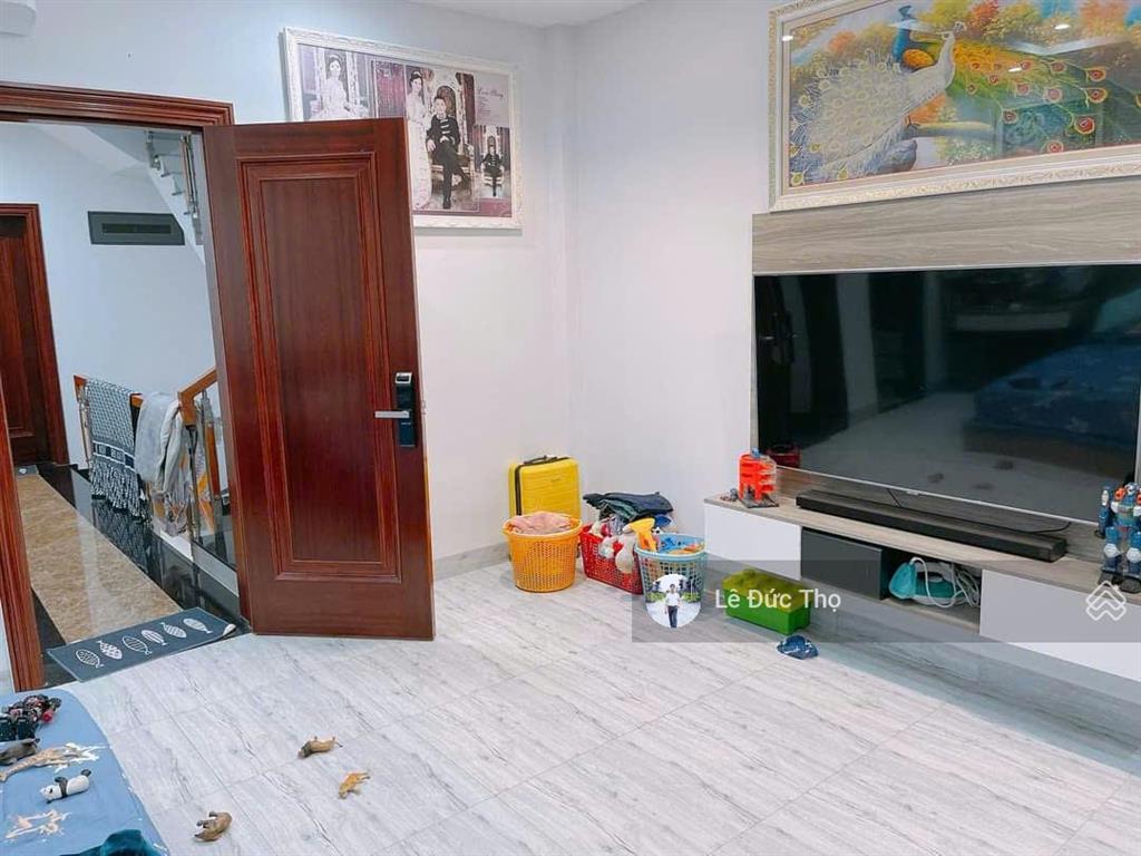 Bán siêu phẩm 4 tầng dt chuẩn 5x20m, hxh vip 8m tô ngọc vân gần ngã tư ga, giá 7.9tỷ. 0968 211 ***