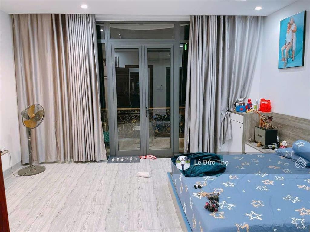 Bán siêu phẩm 4 tầng dt chuẩn 5x20m, hxh vip 8m tô ngọc vân gần ngã tư ga, giá 7.9tỷ. 0968 211 ***