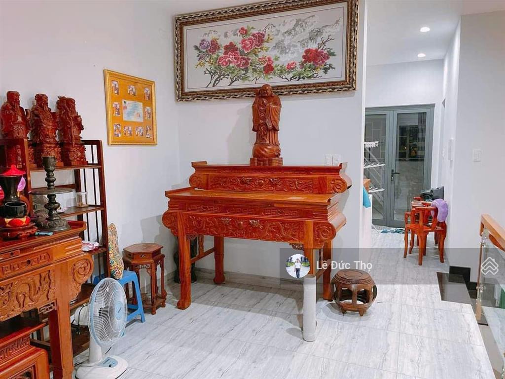 Bán siêu phẩm 4 tầng dt chuẩn 5x20m, hxh vip 8m tô ngọc vân gần ngã tư ga, giá 7.9tỷ. 0968 211 ***