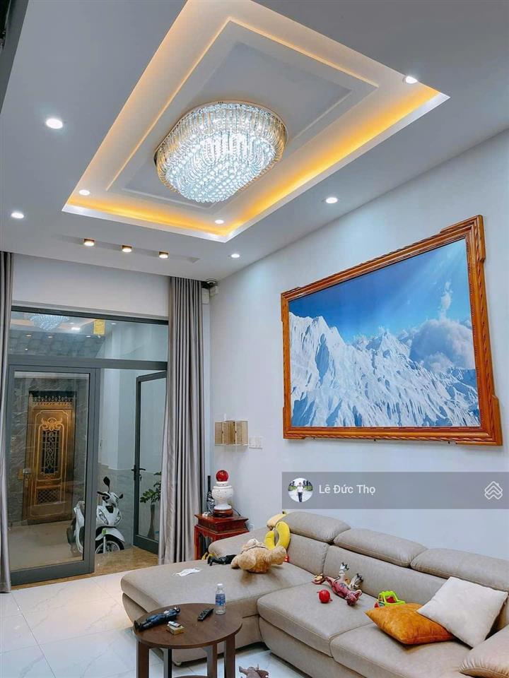 Bán siêu phẩm 4 tầng dt chuẩn 5x20m, hxh vip 8m tô ngọc vân gần ngã tư ga, giá 7.9tỷ. 0968 211 ***