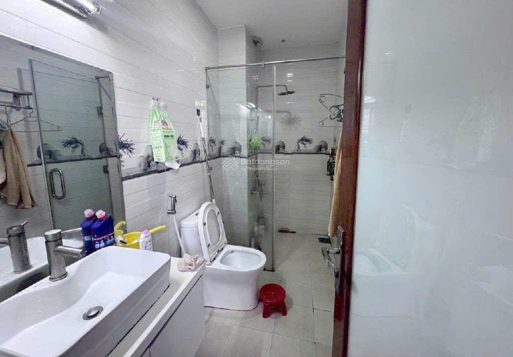 Giảm mạnh 800tr bán gấp biệt thự 9.2x16m, 3 tầng, hxh 8m khu vip an lộc, quận 12 giáp gò vấp