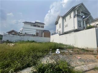 Đất đẹp cho khách xây biệt thự ngay ngã tư ga giáp gò vấp, 16.5x20m, đường 8m thông, nhỉnh 60tr/m2