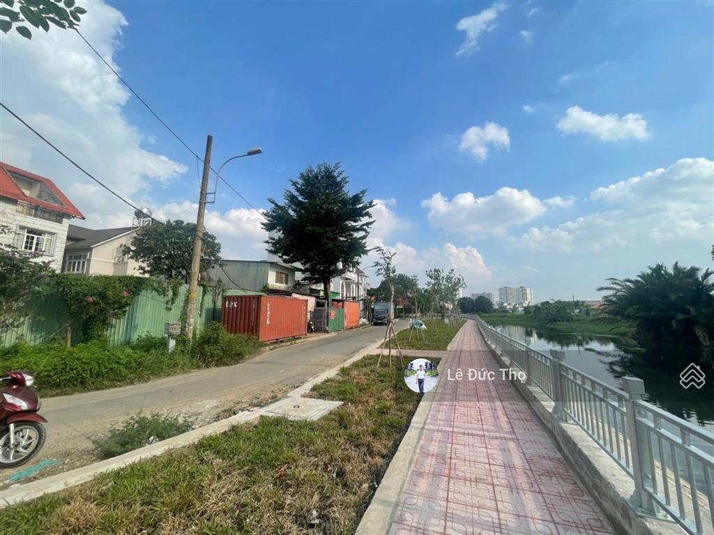 Đất đẹp cho khách xây biệt thự ngay ngã tư ga giáp gò vấp, 16.5x20m, đường 8m thông, nhỉnh 60tr/m2