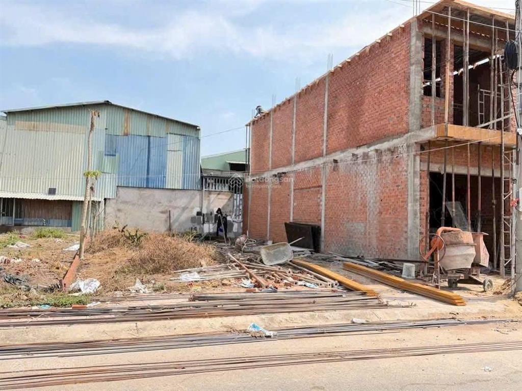 Bán đất tái định cư bình đáng bình hoà đường nhựa 7m, giá 2tỷ650 bao sang tên