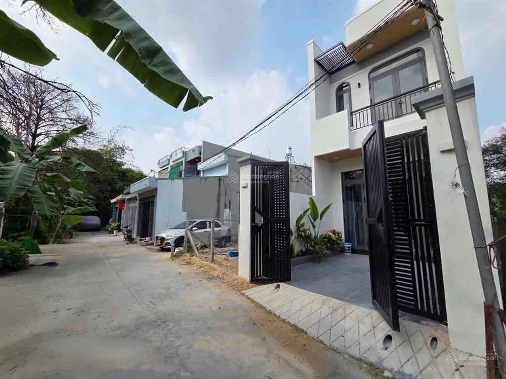 Đất phường lái thiêu  90m đường xe hơi  giá 2tỷ600 bao sang tên