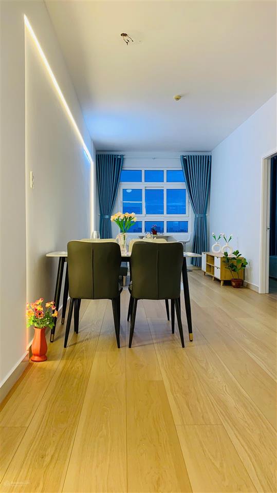 Chính chủ gửi bán ch sunview town 2pn 2wc full nt  view landmark 81  sh sẵn bank hỗ trợ vay 75%
