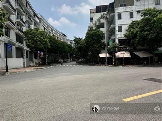 Hàng liền kề ngay bệnh viện tâm anh 101m2 5 tầng mt 8m bề thế  full nội thất