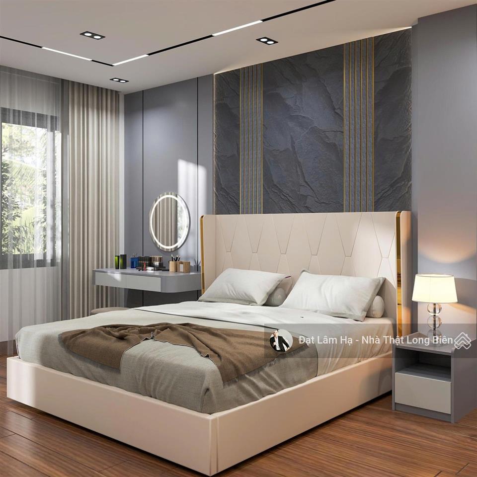 Nhà sân vườn nguyễn văn cừ 100m2 xây 60m2 6 tầng + 40m2 sân cách mặt phố chỉ 20m rất tiện di chuyển