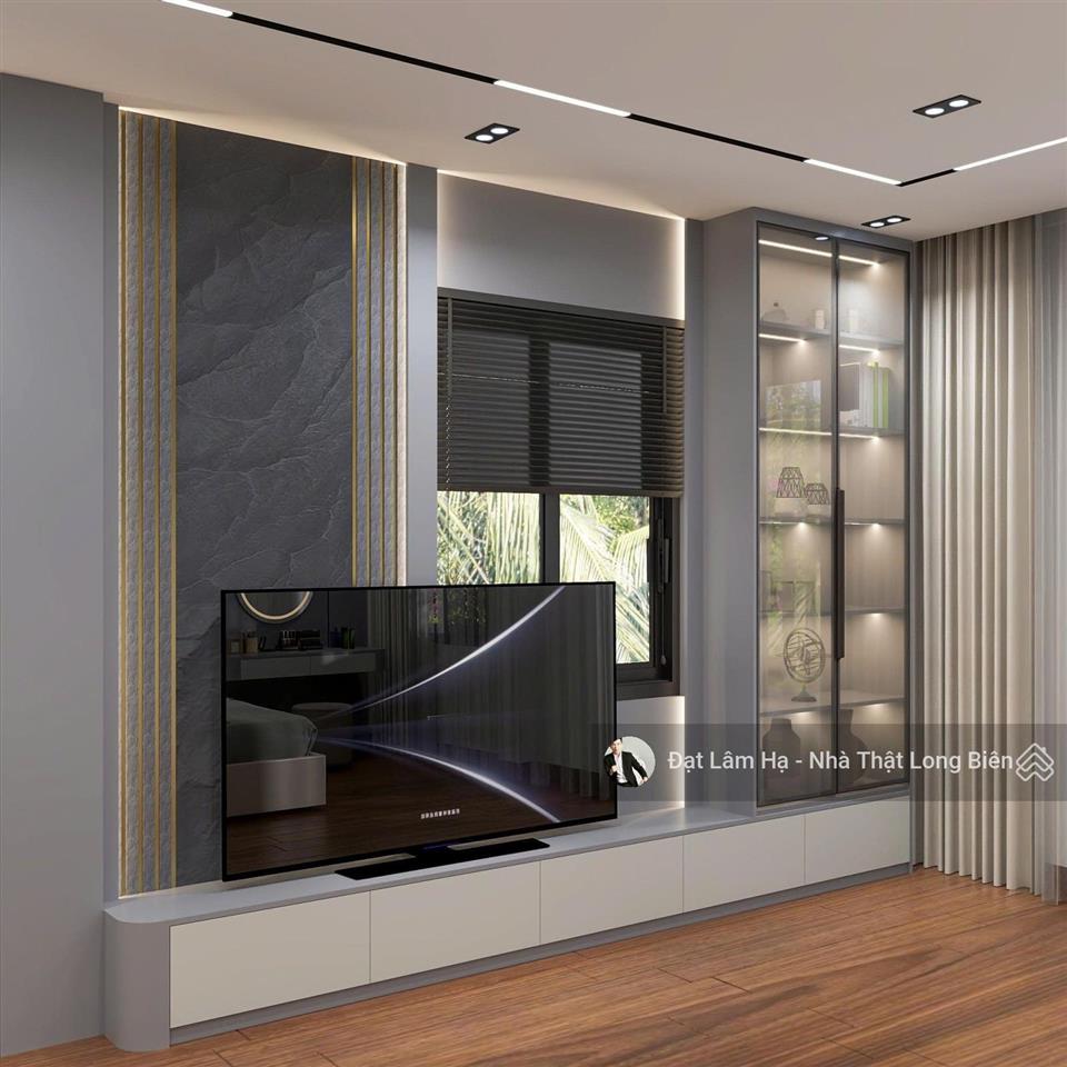 Nhà sân vườn nguyễn văn cừ 100m2 xây 60m2 6 tầng + 40m2 sân cách mặt phố chỉ 20m rất tiện di chuyển