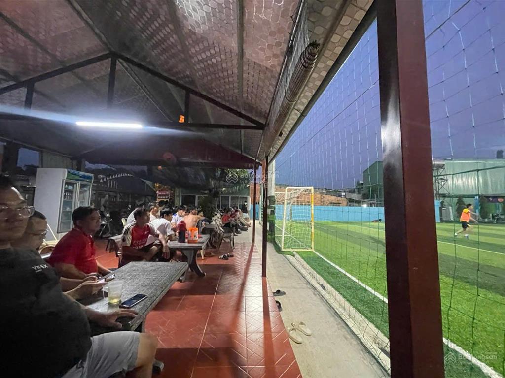 Cc bán mảnh đất rộng 1799m2, 2 mặt tiền, nở hậu, dòng tiền kinh doanh ổn định