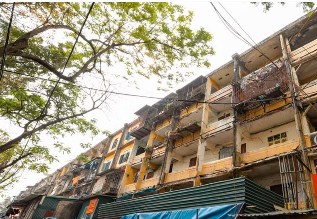 Bán căn hộ cầu thang 3 nhà c8 tập thể giảng võ