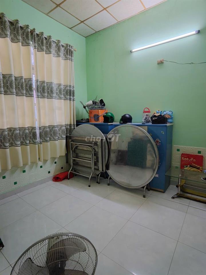 Nhà Diên Lạc - Diên Khánh 120m2 chỉ 1,6 tỷ, đường bê tông rộng rãi