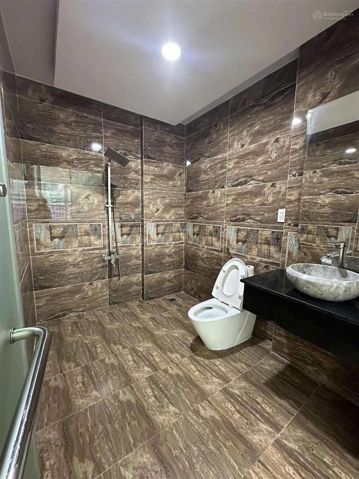 Hàng hiếm kđt lê hồng phong 2  nhà có sổ đỏ hoàn công, đang cho thuê 20tr/tháng