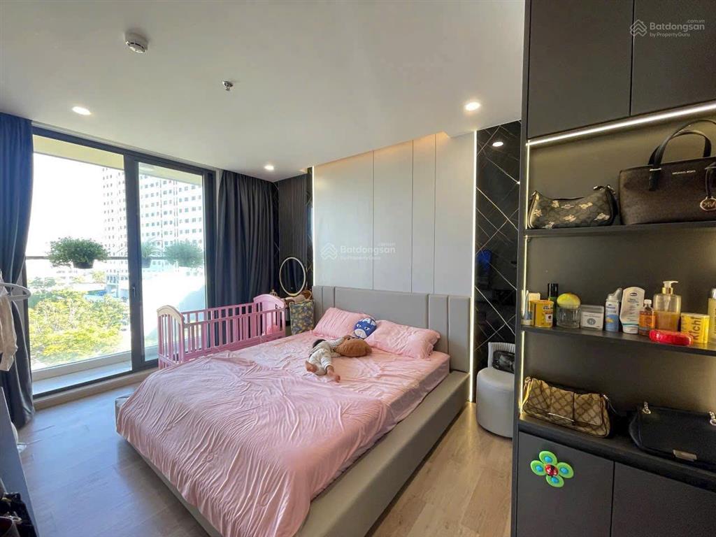 Siêu phẩm view sông trực diện cắt lỗ sâu sẵn sàng đón chủ nhân mới chỉ 4.8tỉ full nội thất