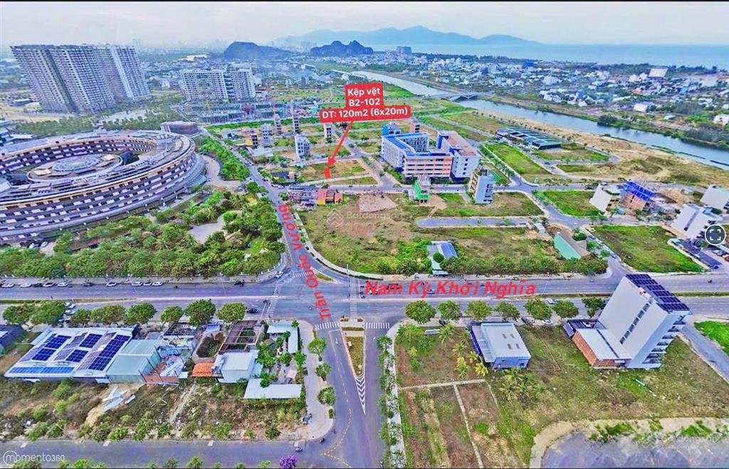 Siêu phẩm lô kẹp khe đẹp hiếm có tại v6 fpt city  cách cổng fsoft 50m (hợp kính doanh)