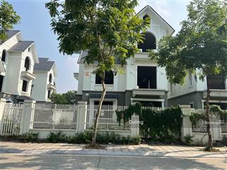 Biệt thự đơn lập ô góc khu a đang cho thuê vị trí đắc địa cần bán