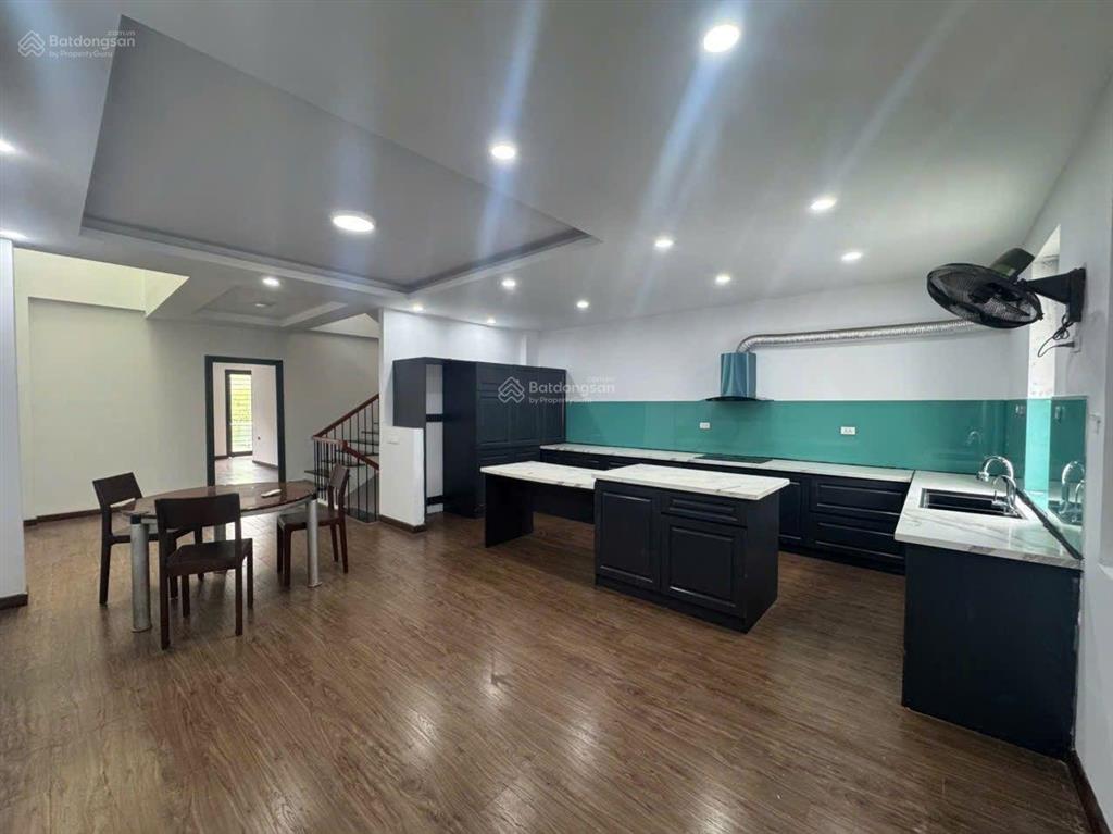 Nhà hoàn thiện 144m2 hướng đông nam tại khu geleximco dương nội cần bán