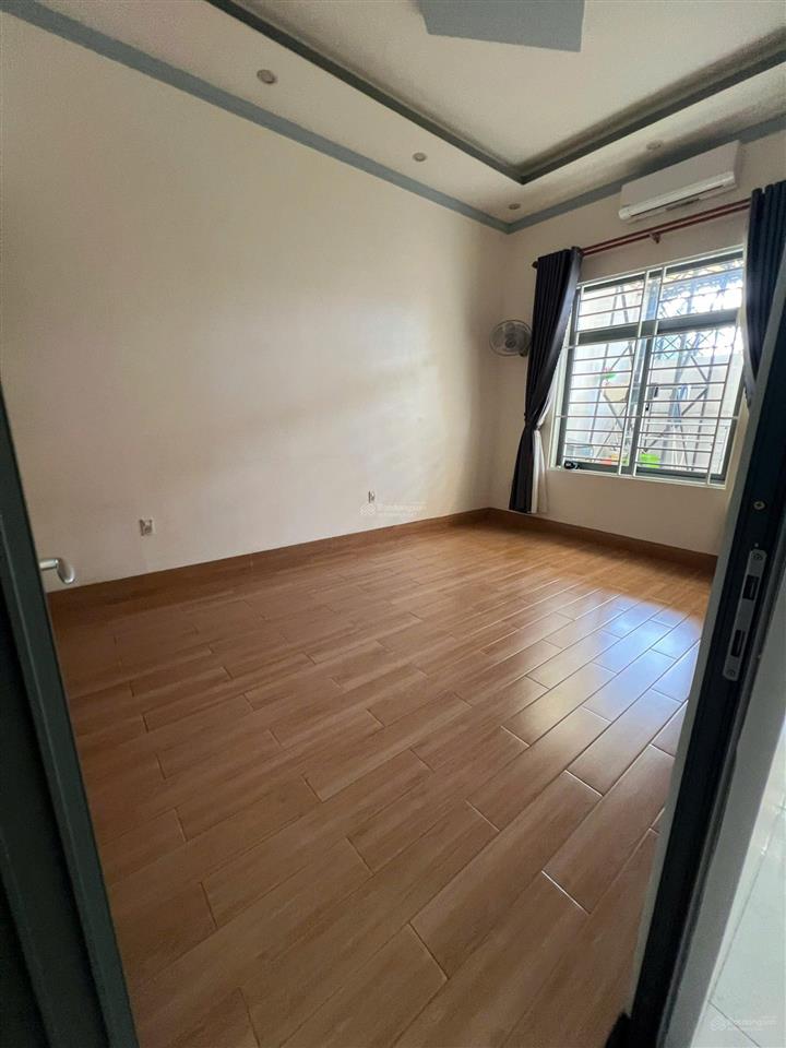 Cần bán nhà cấp 4 mới đẹp, mt đường nhựa 8m, khu hiệp thành 3, td1, bình dương