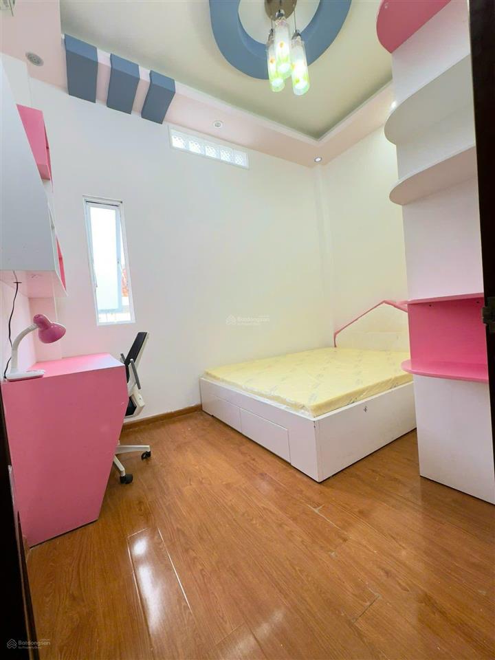 Cho thuê căn hộ 2 phòng ngủ full nội thất hẻm xe hơi phường đức nhuận