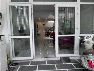Chính chủ kẹt tiền bán gấp nhà tân bình, tp hồ chí minh. 1 trệt 2 lầu, ngang 4m giá chỉ 9,7 tỷ, tl