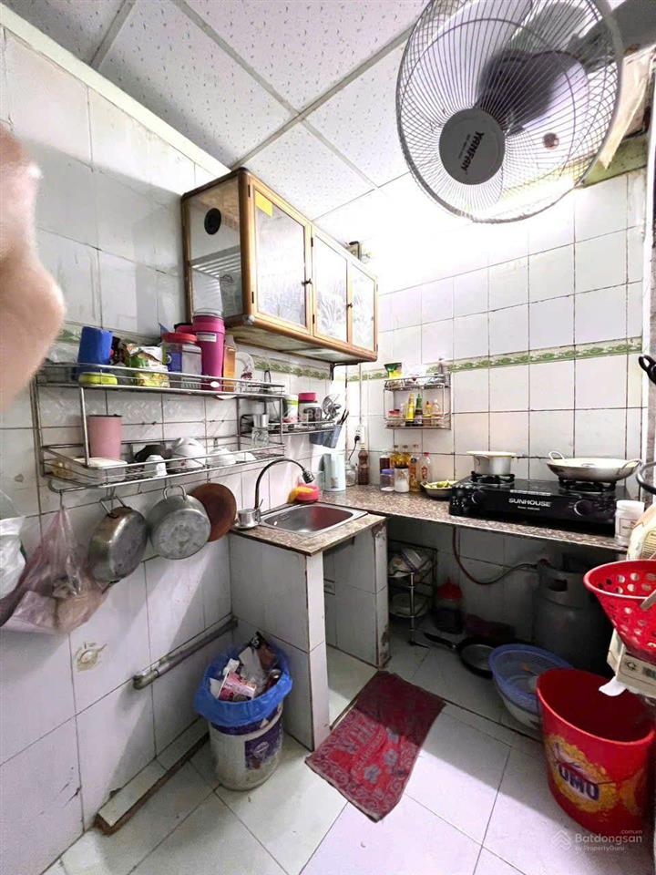 Bán nhà đẹp vị trí trung tâm quận 12, giá chỉ 2,3 tỷ, giấy kê khai rõ ràng, mua bán nhanh.