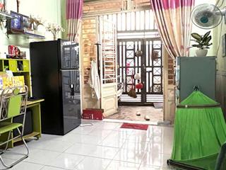 Bán nhà đẹp vị trí trung tâm quận 12, giá chỉ 2,3 tỷ, giấy kê khai rõ ràng, mua bán nhanh.