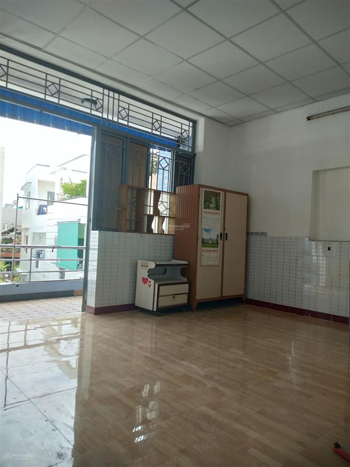 Cho thuê phòng trọ 25m2/ chỉ 4 triệu/tháng ngay chợ phạm văn hai, tân bình