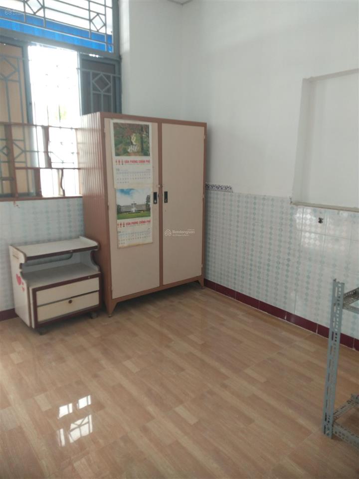Cho thuê phòng trọ 25m2/ chỉ 4 triệu/tháng ngay chợ phạm văn hai, tân bình