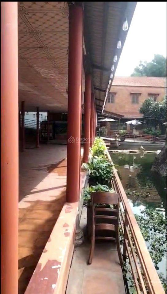 Sang nhượng nhà hàng quy mô lớn vị trí đẹp gần suối tiên, thủ đức, xe hơi đậu 10 chiếc