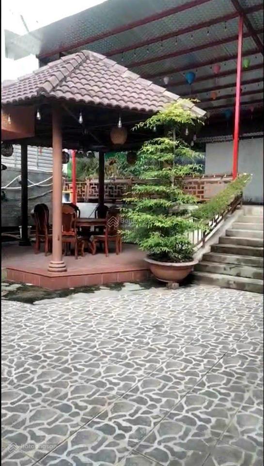 Sang nhượng nhà hàng quy mô lớn vị trí đẹp gần suối tiên, thủ đức, xe hơi đậu 10 chiếc