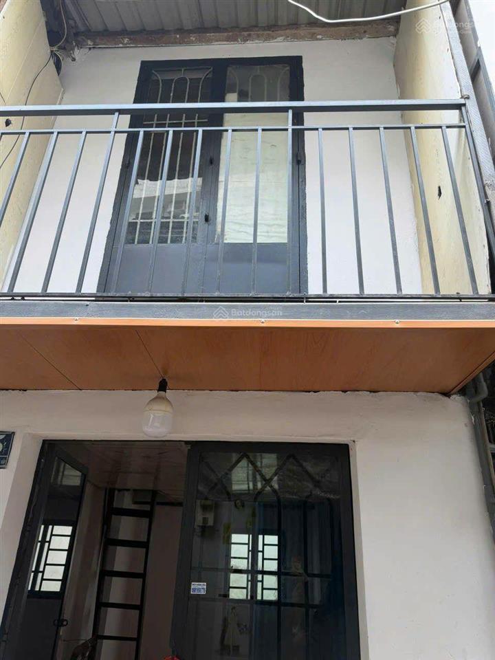 Cho thuê nhà nhỏ đối diện emart phan văn trị, gần phạm văn đồng, gò vấp
