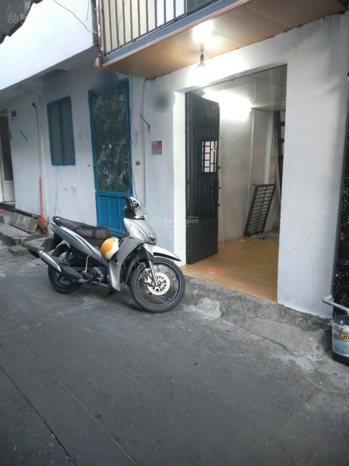 Cho thuê nhà nhỏ đối diện emart phan văn trị, gần phạm văn đồng, gò vấp