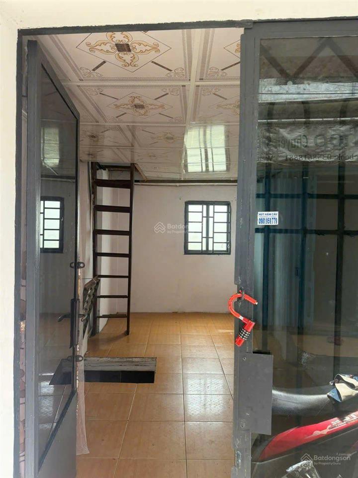 Cho thuê nhà nhỏ đối diện emart phan văn trị, gần phạm văn đồng, gò vấp