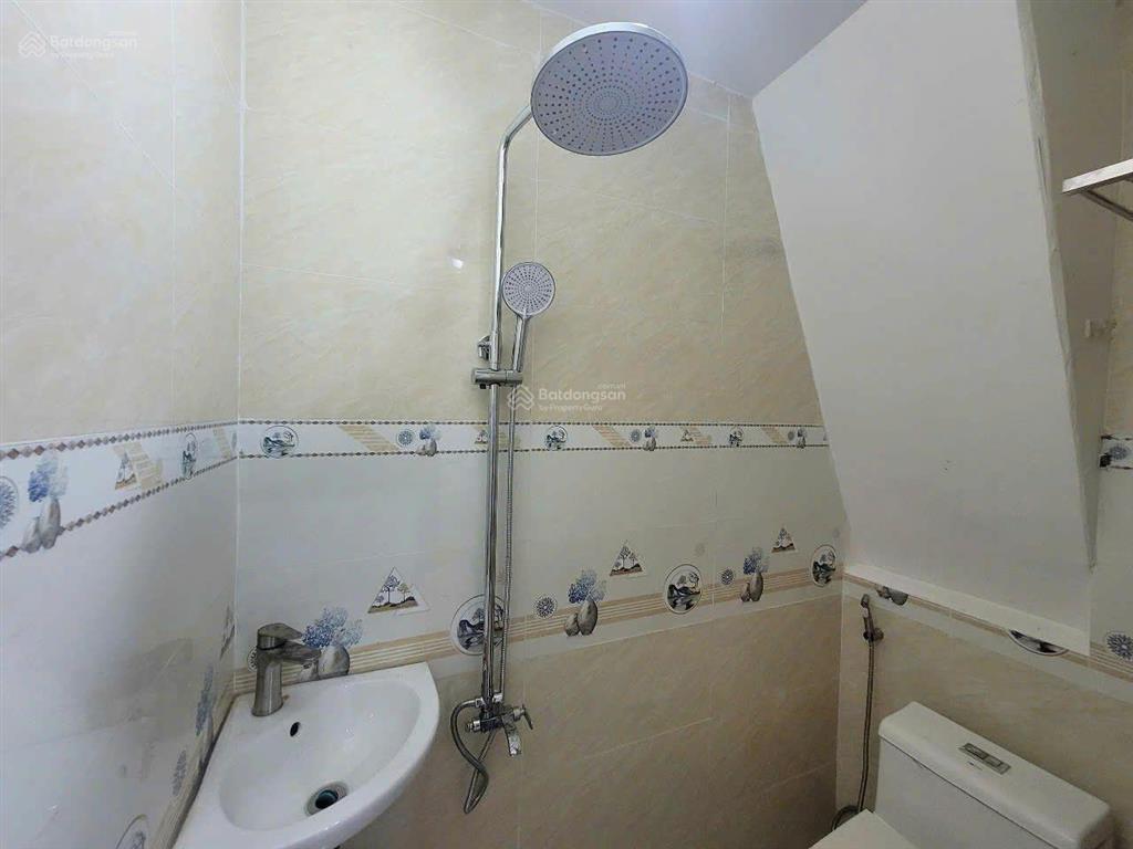 Cho thuê nhà mới full nội thất gần trường hutech, phường 25, bình thạnh