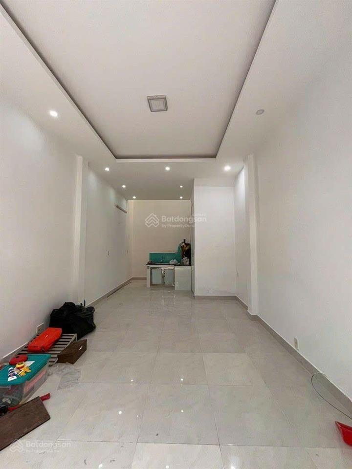 Cho thuê nhà 1 trệt 1 lầu/ gía 9 triệu gần công viên hoàng văn thụ, p4, tân bình
