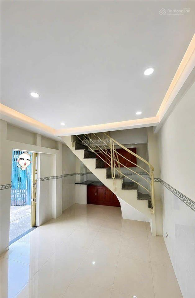 Cho thuê nhà tân bình. 2pn 2wc. gía chỉ 10 triệu